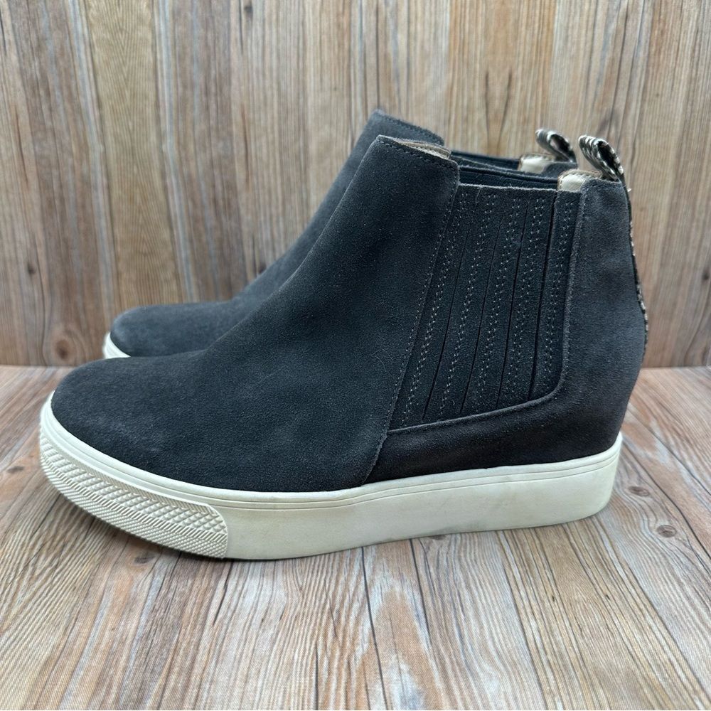 Dolce Vita Wylee Leather Slip On Wedge Comfort Sneaker Gray Suede Size 7.5 - Picture 3 of 9